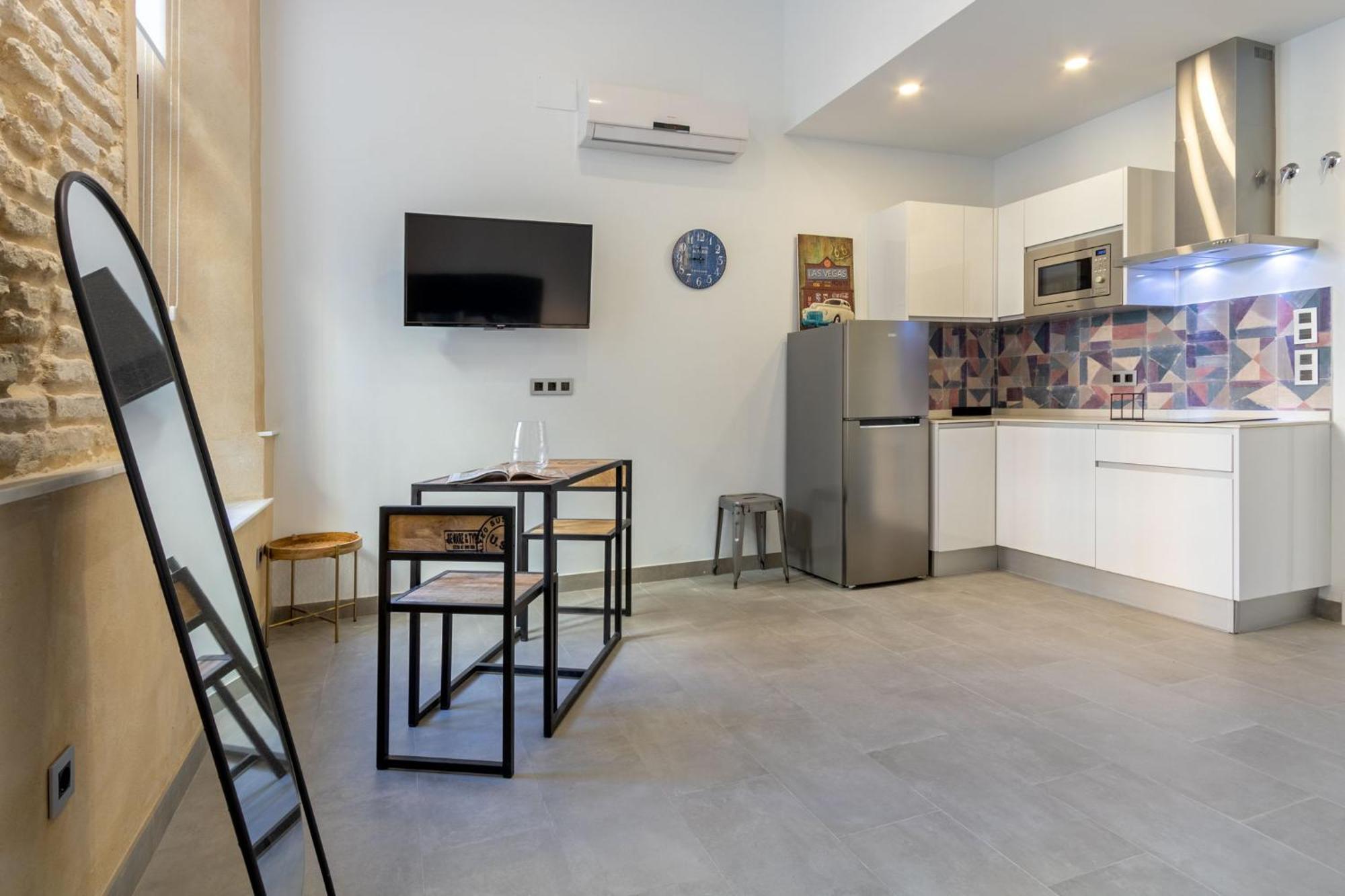 Nine O Clock San Agustin Apartment เซบีญา ห้อง รูปภาพ